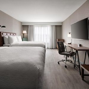Queen Room Two Queen Beds Adapted Tub Mobility Hearing Accessible